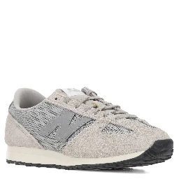 أحذية رياضية من تصميم جونيا واتانابي مان بالتعاون مع نيو بالانس