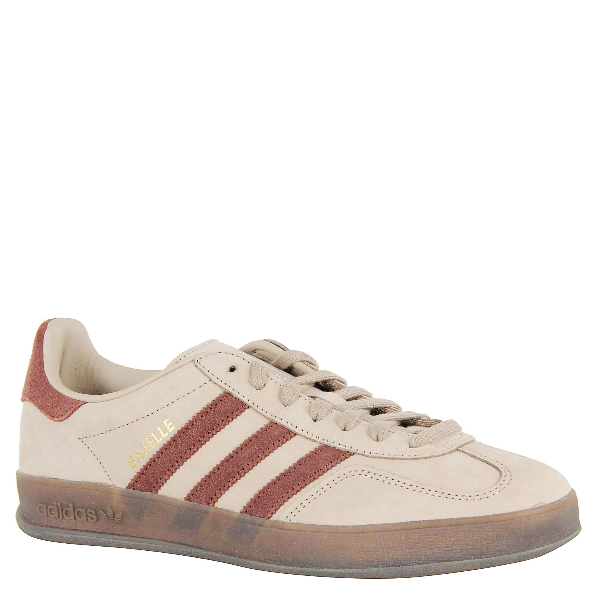 أحذية غزال بثلاثة خطوط