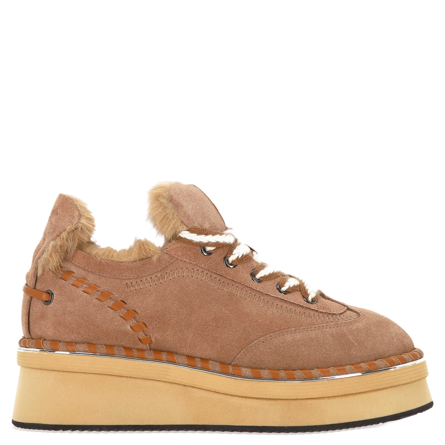 حذاء مسطح من إلفيو زانون