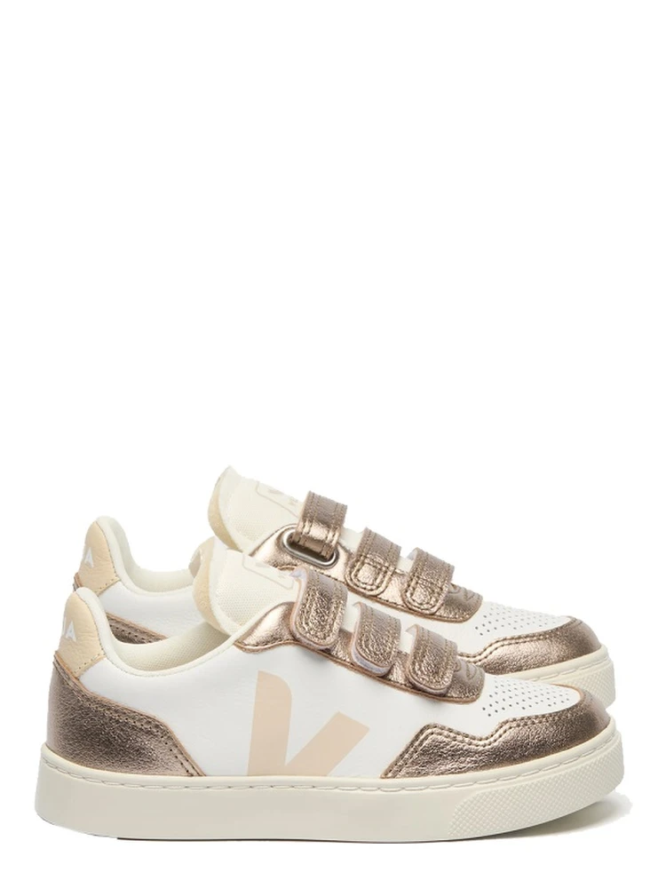 SNEAKER "V-90"