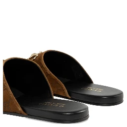 صنادل غوتشي