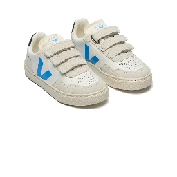 حذاء رياضي "V-90"