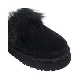 صندل UGG أسود