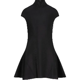 فساتين جيفنشي سوداء