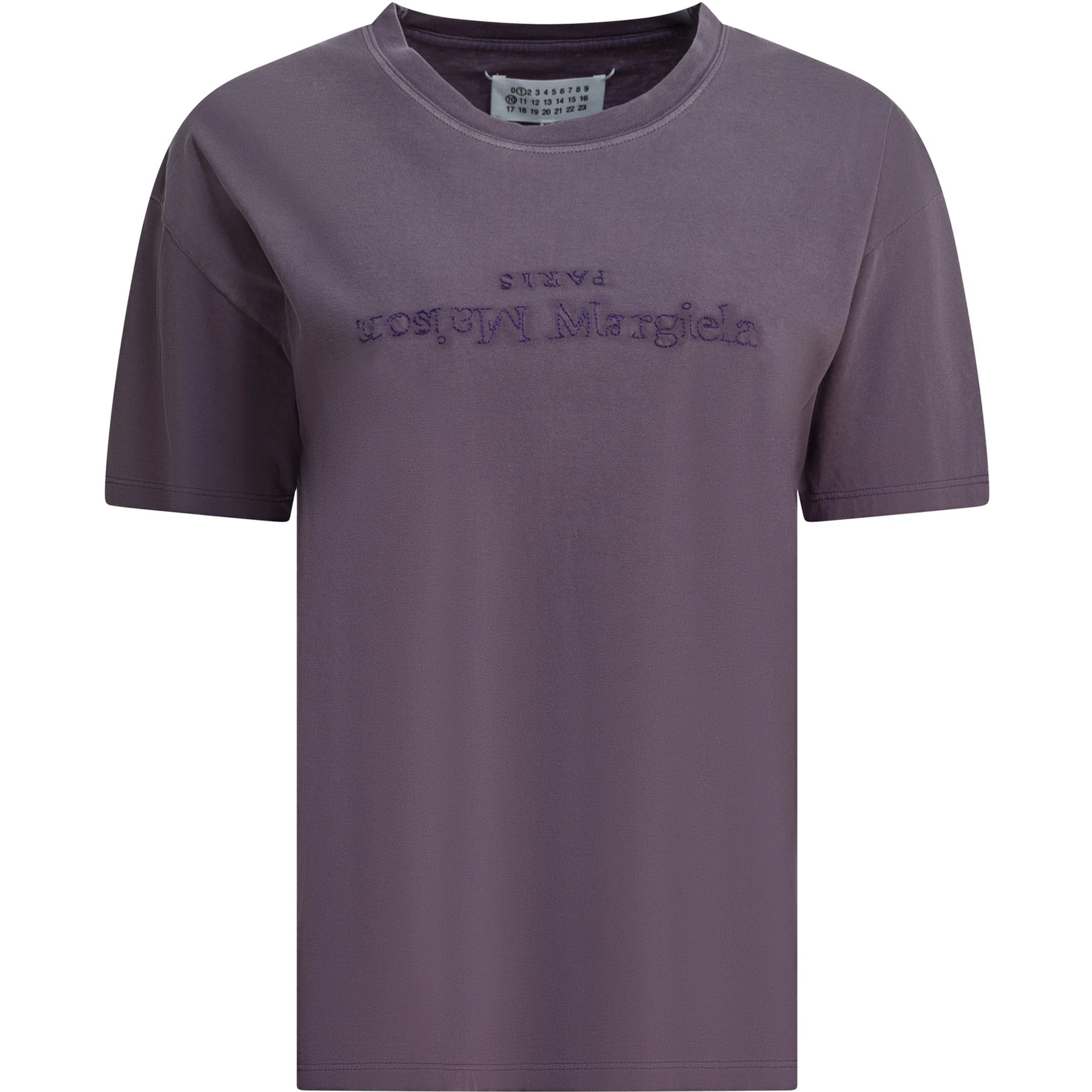 T-shirt with reverse logo