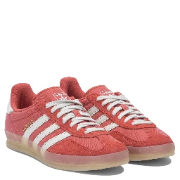 حذاء رياضي "غزال"