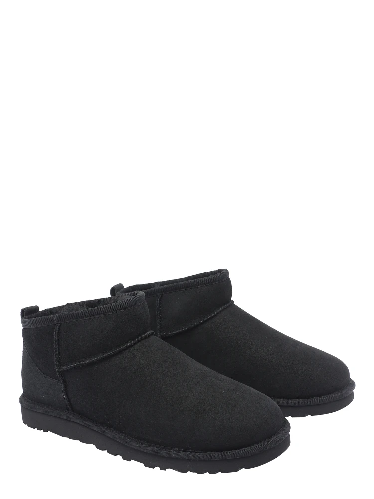 UGG Boots Black alternative