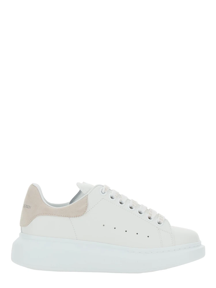 White Low Top Sneakers with Contrasting Heel with Logo Lettering in Leather Woman