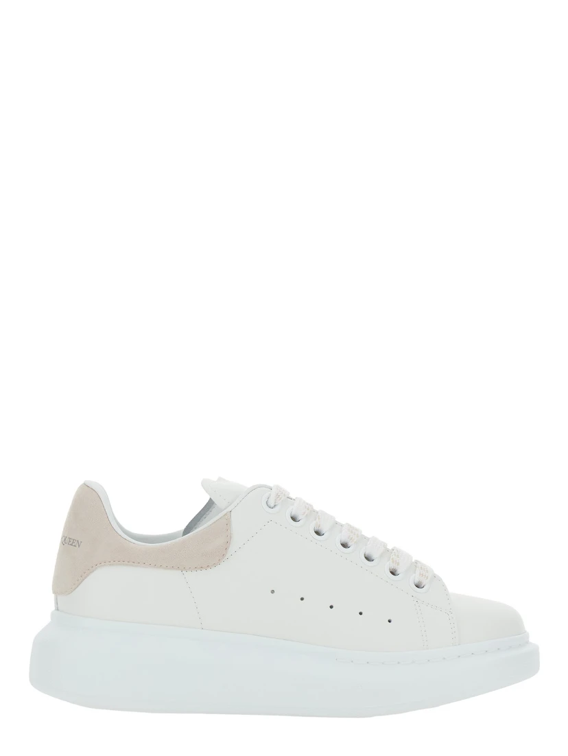 White Low Top Sneakers with Contrasting Heel with Logo Lettering in Leather Woman