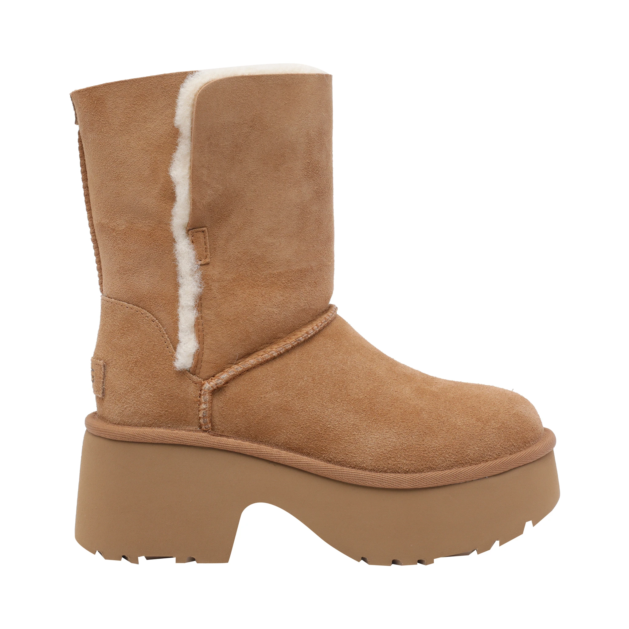 أحذية UGG بيج