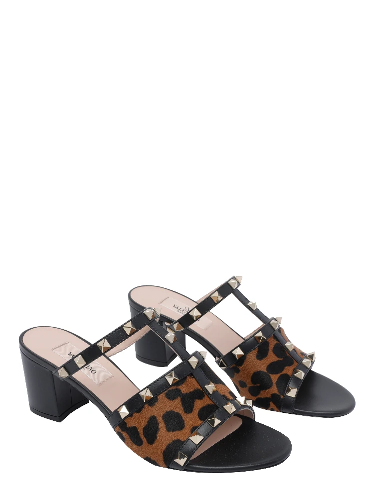 Valentino Garavani With Heel Black alternative
