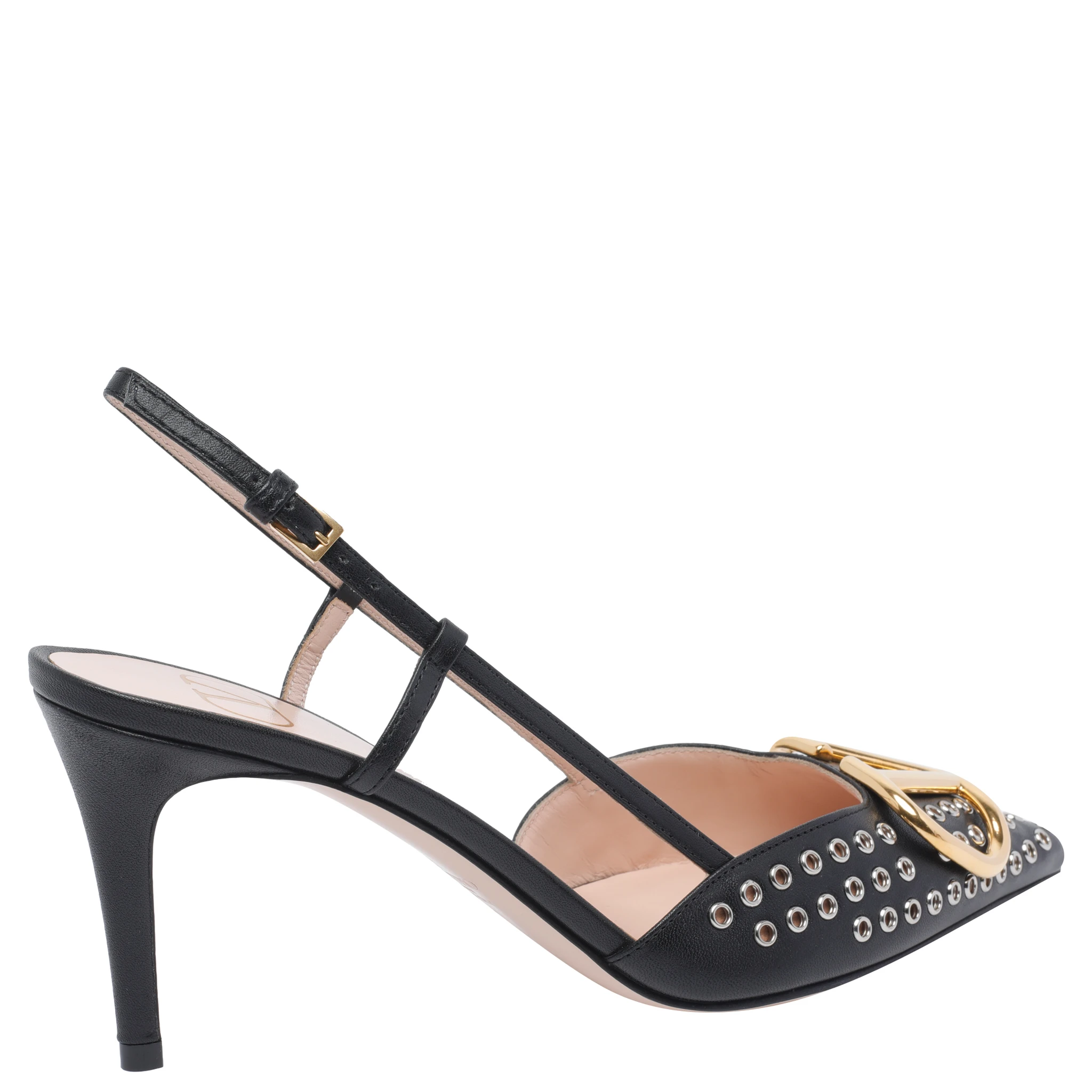 فالنتينو جارافاني بكعب أسود
