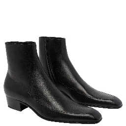 أحذية سان لوران سوداء