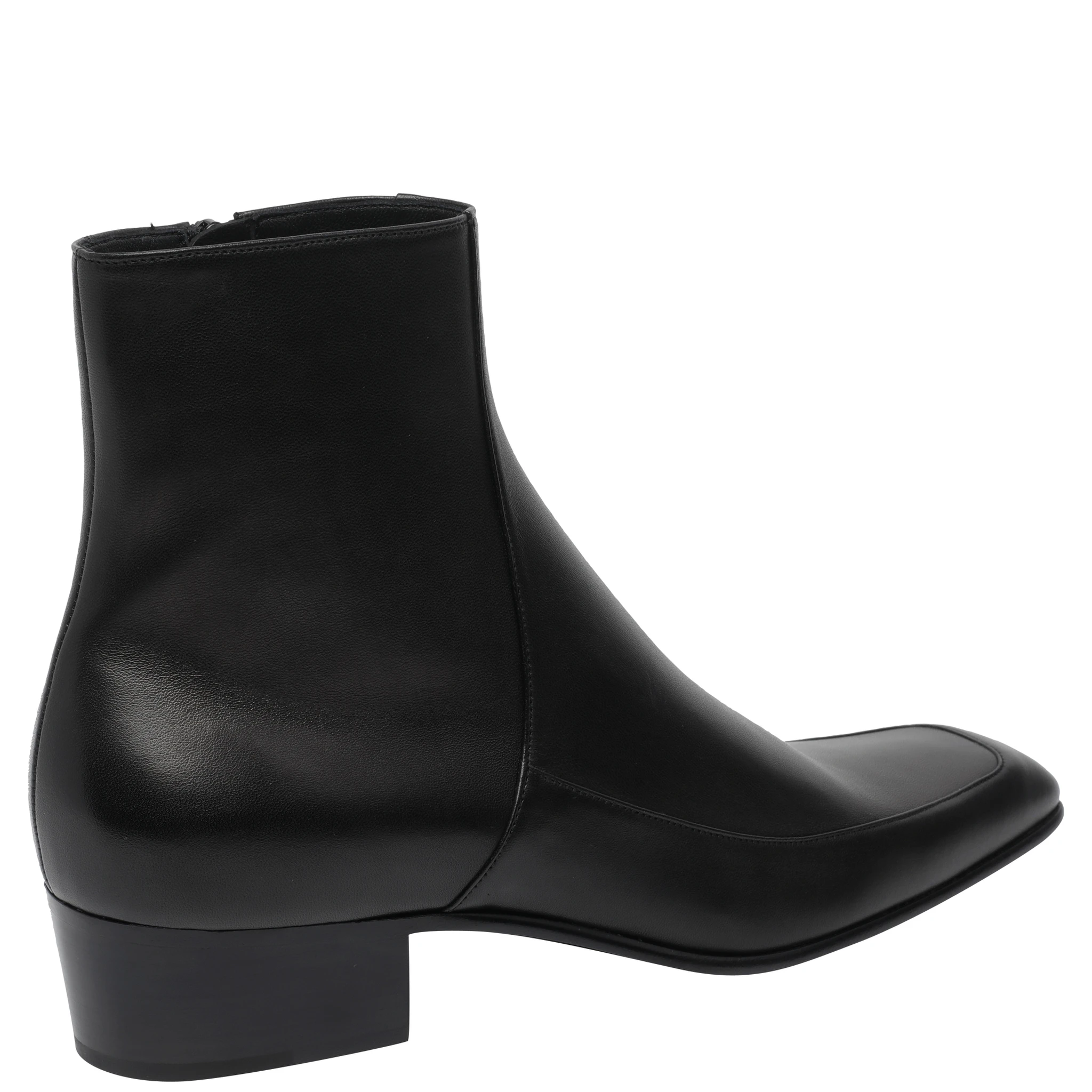 أحذية سان لوران سوداء