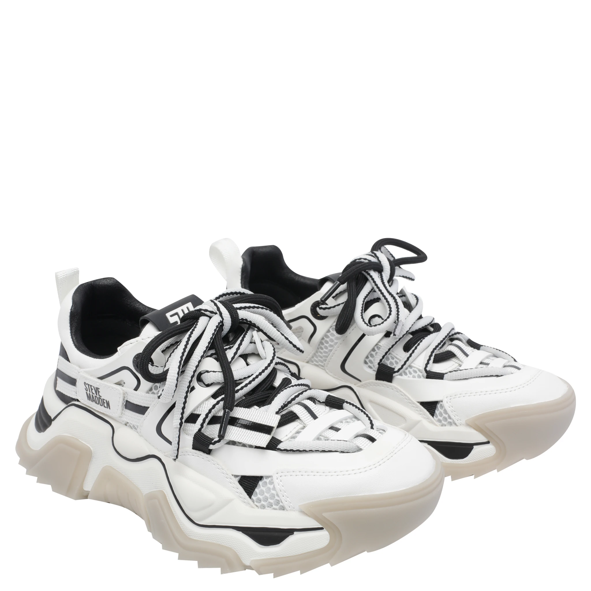 حذاء رياضي رمادي من ستيف مادن