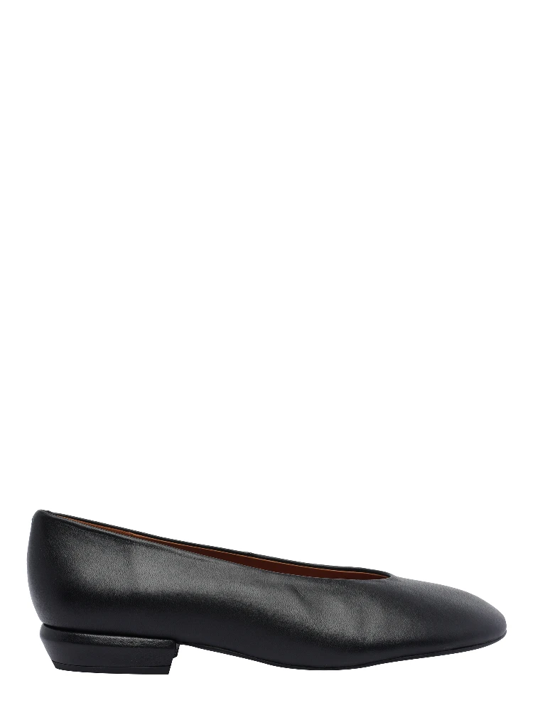 ANGEL ALARCON Flat shoes Black