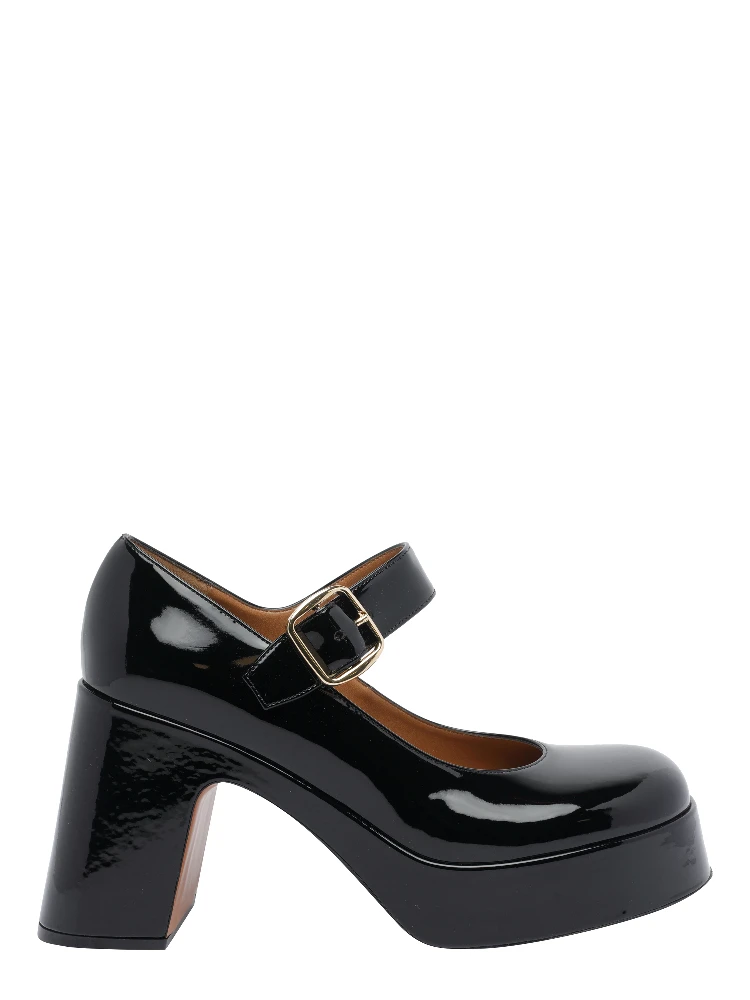 buckle-fastening platform pumps