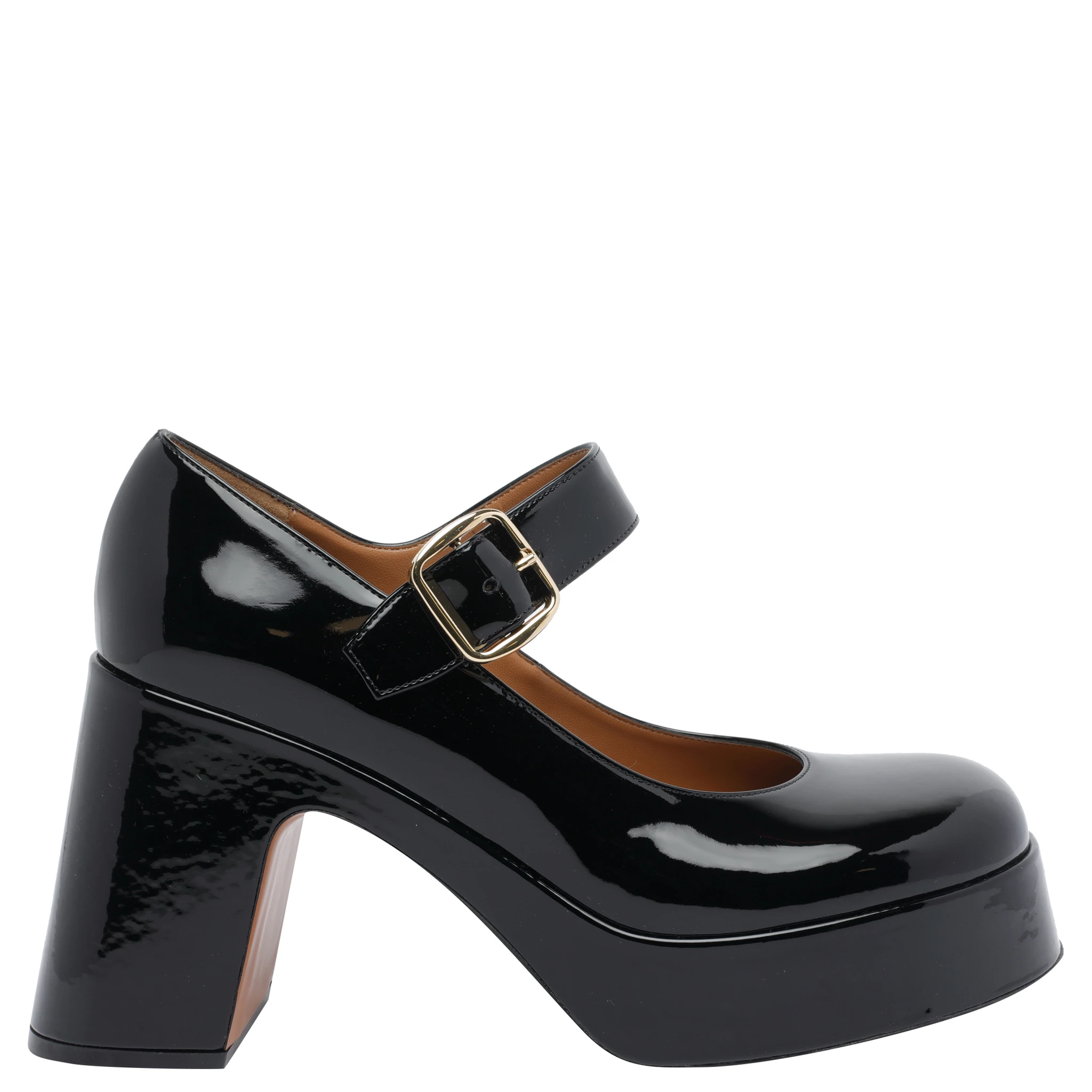 buckle-fastening platform pumps