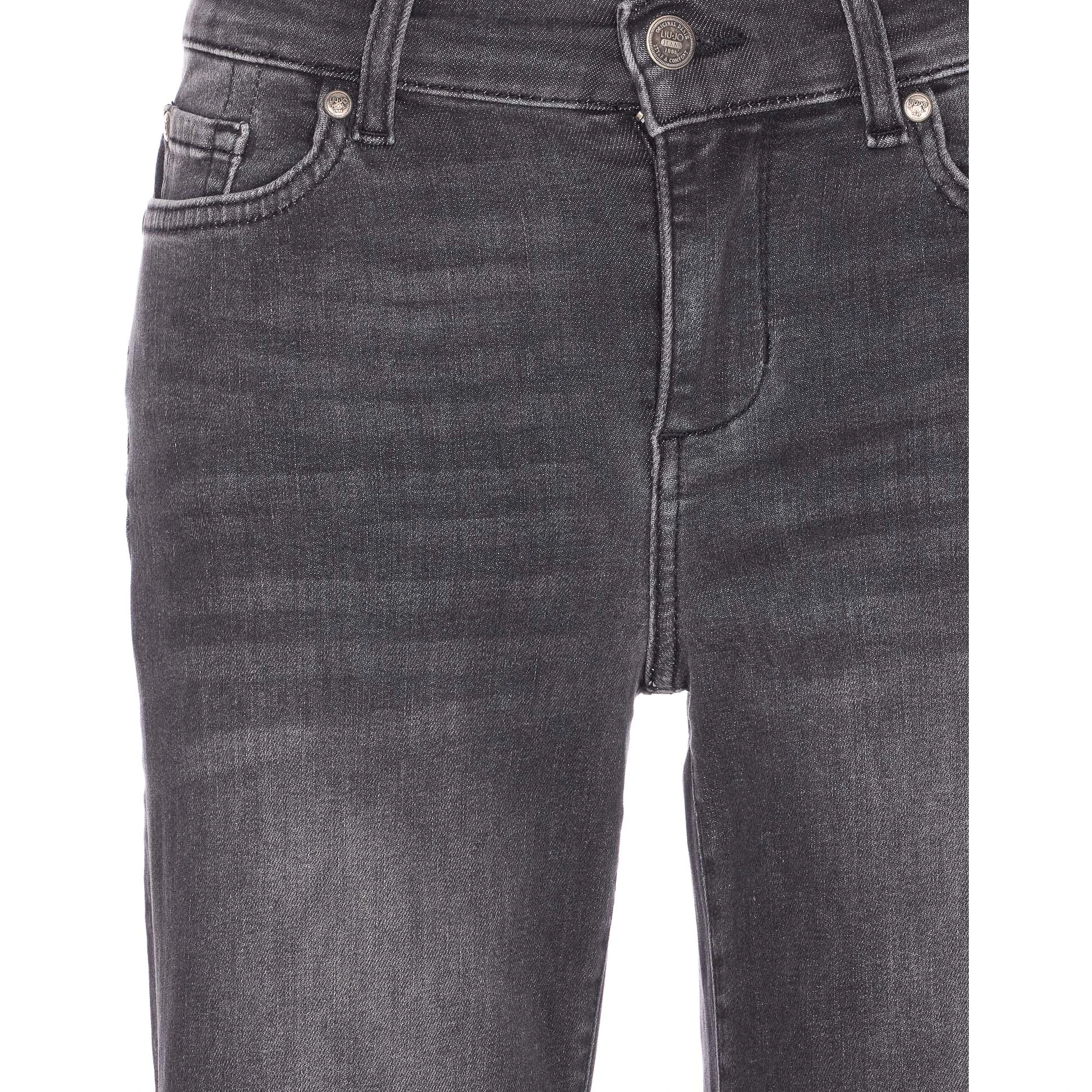 جينز ليو جو الرمادي