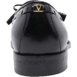 Valentino Garavani Flat shoes Black