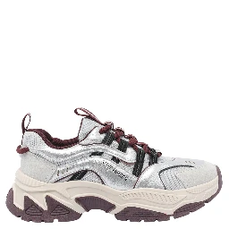 حذاء رياضي رمادي من ستيف مادن