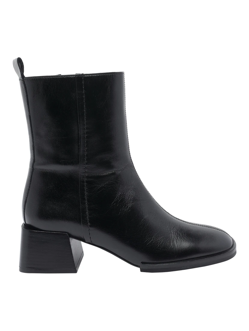 50mm leather boots