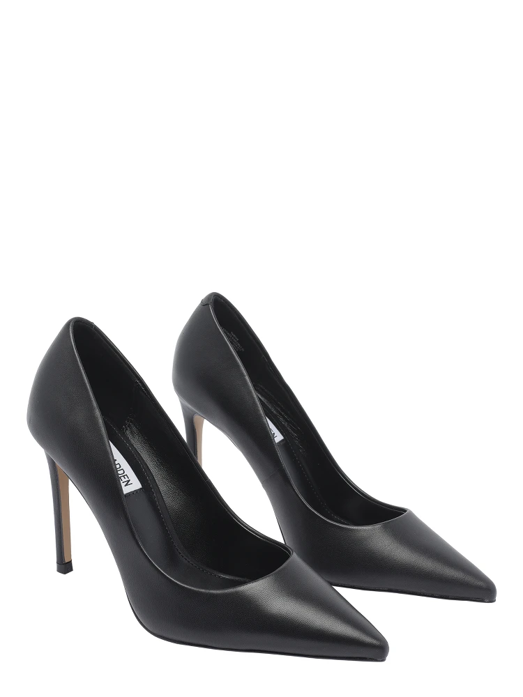 Evelyn Pump in Black alternative