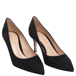 جيانفيتو روسي بكعب أسود