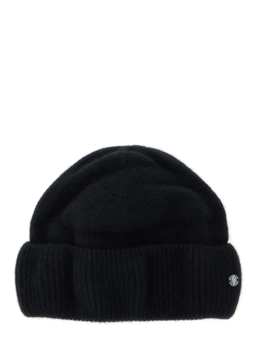 Vivian Black Beanie with Logo Plaque Detail on the Front in Cashmere Woman