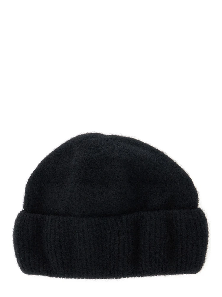 Vivian Black Beanie with Logo Plaque Detail on the Front in Cashmere Woman alternative