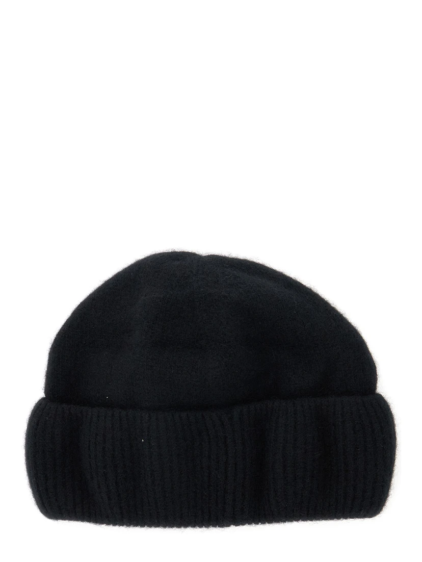 Vivian Black Beanie with Logo Plaque Detail on the Front in Cashmere Woman