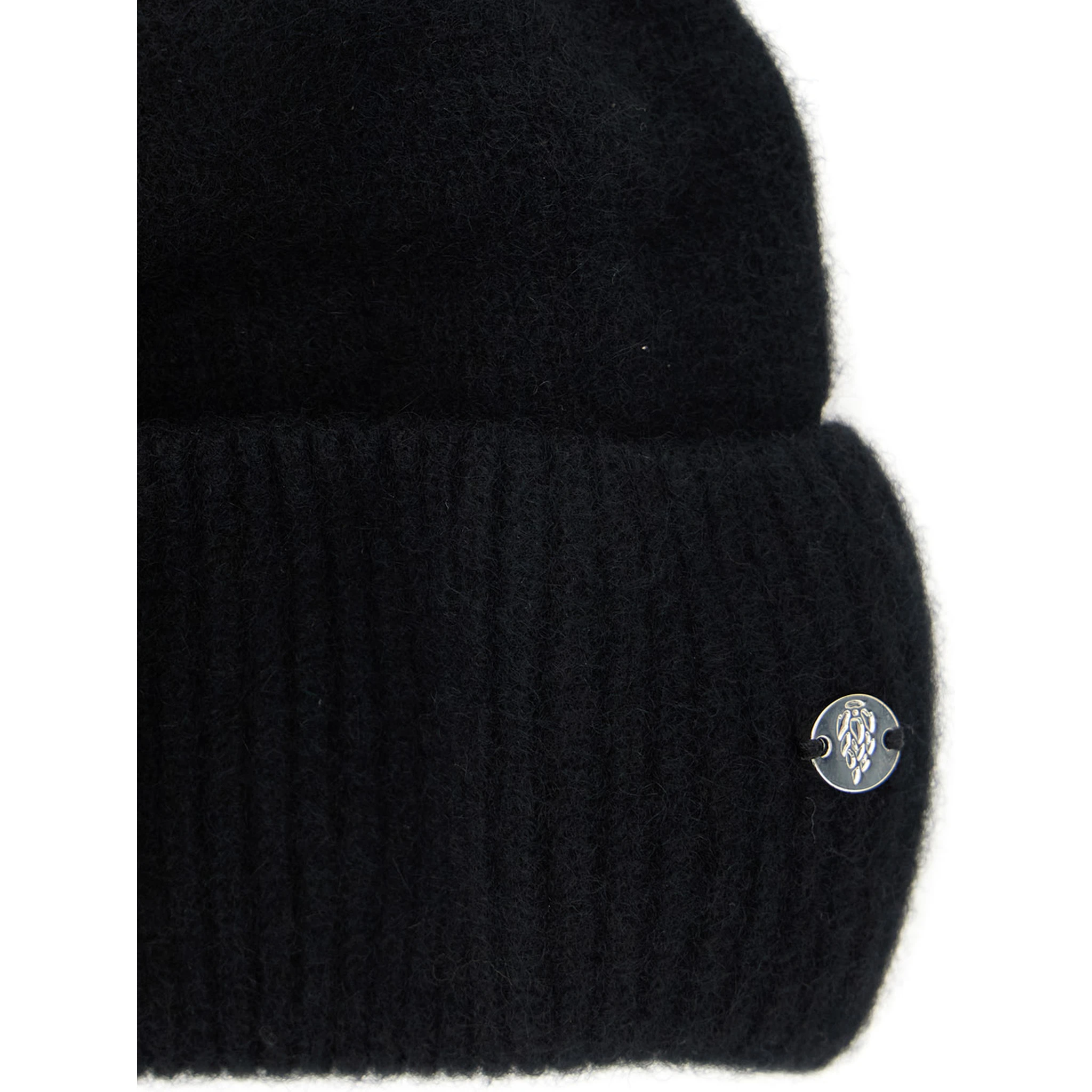 Vivian Black Beanie with Logo Plaque Detail on the Front in Cashmere Woman