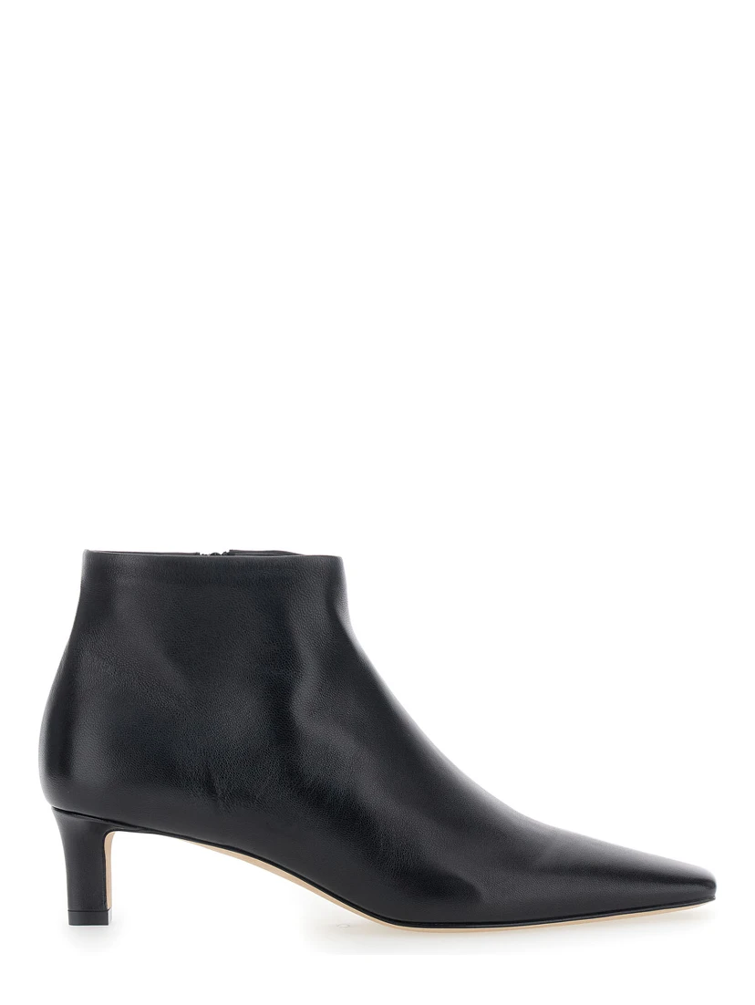 Carla Black Ankle Boots with Pointed Toe in Leather Woman
