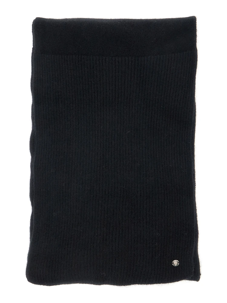 Reese Black Scarf with Logo Detail on the Front in Cashmere Woman