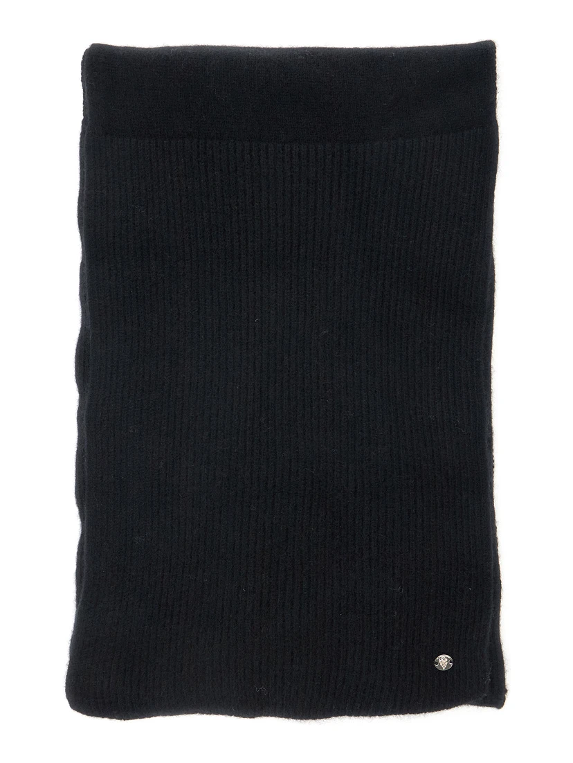 Reese Black Scarf with Logo Detail on the Front in Cashmere Woman