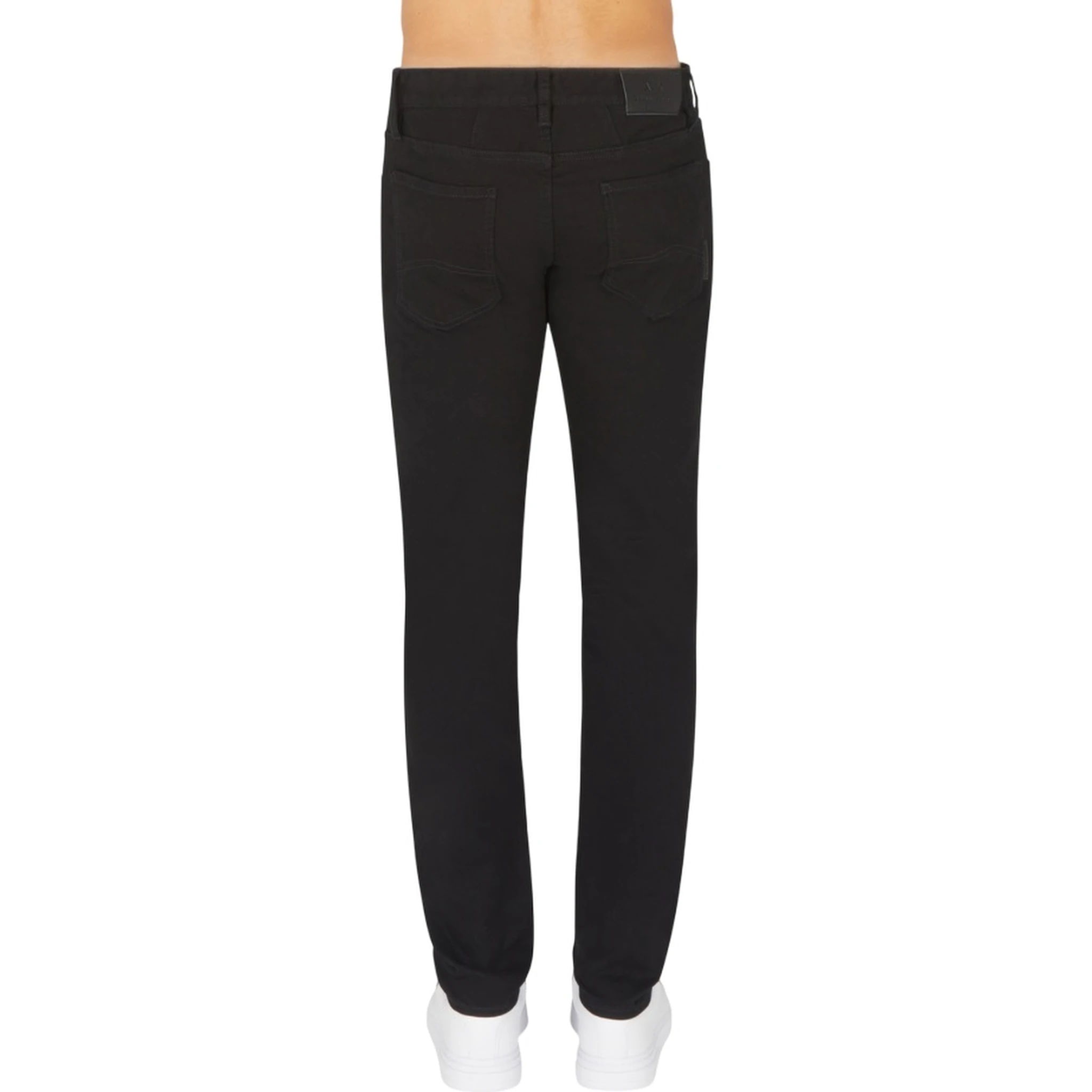 أرماني إكستشينج ملابس جاهزة... أزرق