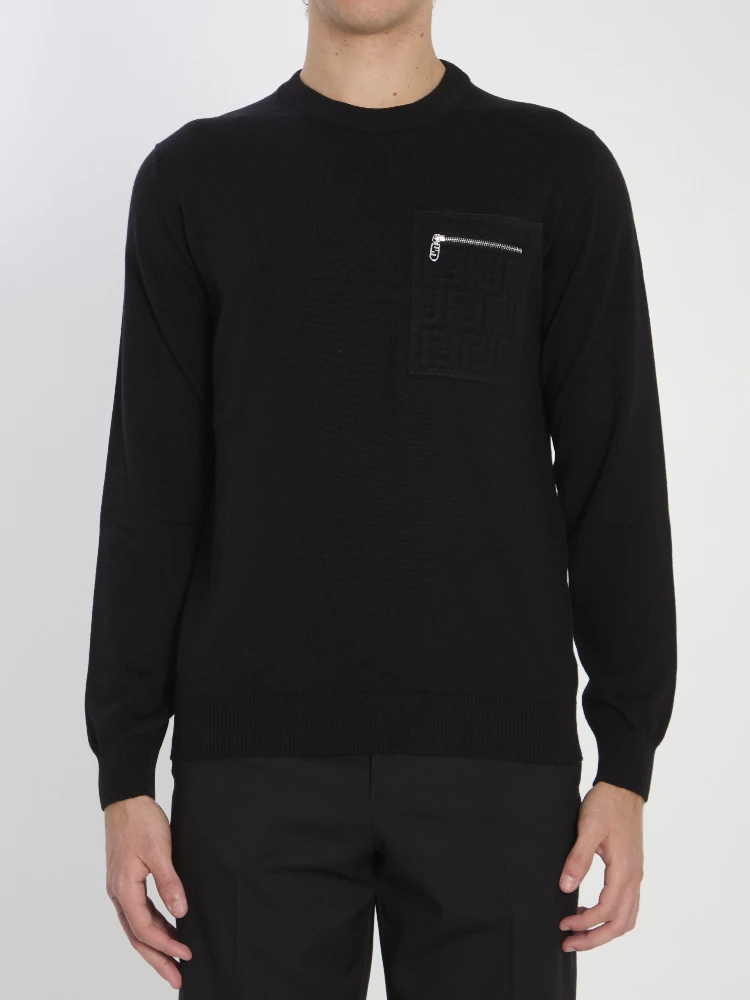 Wool pullover
