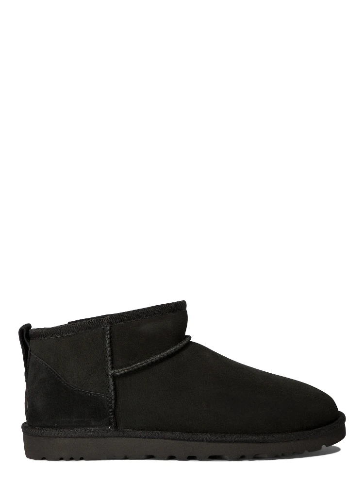 "Classic Ultra Mini" ankle boots