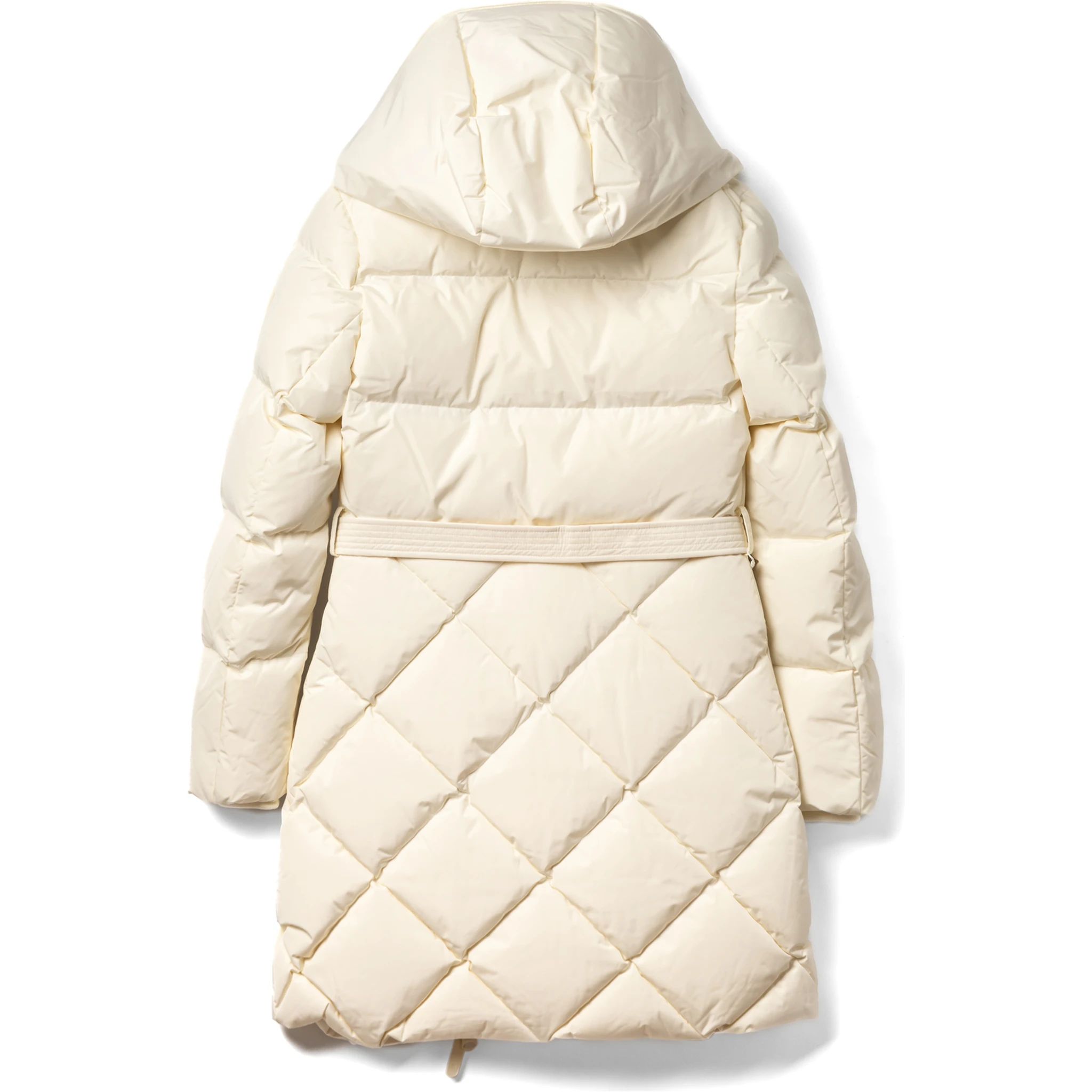 معاطف ماكاج بيضاء