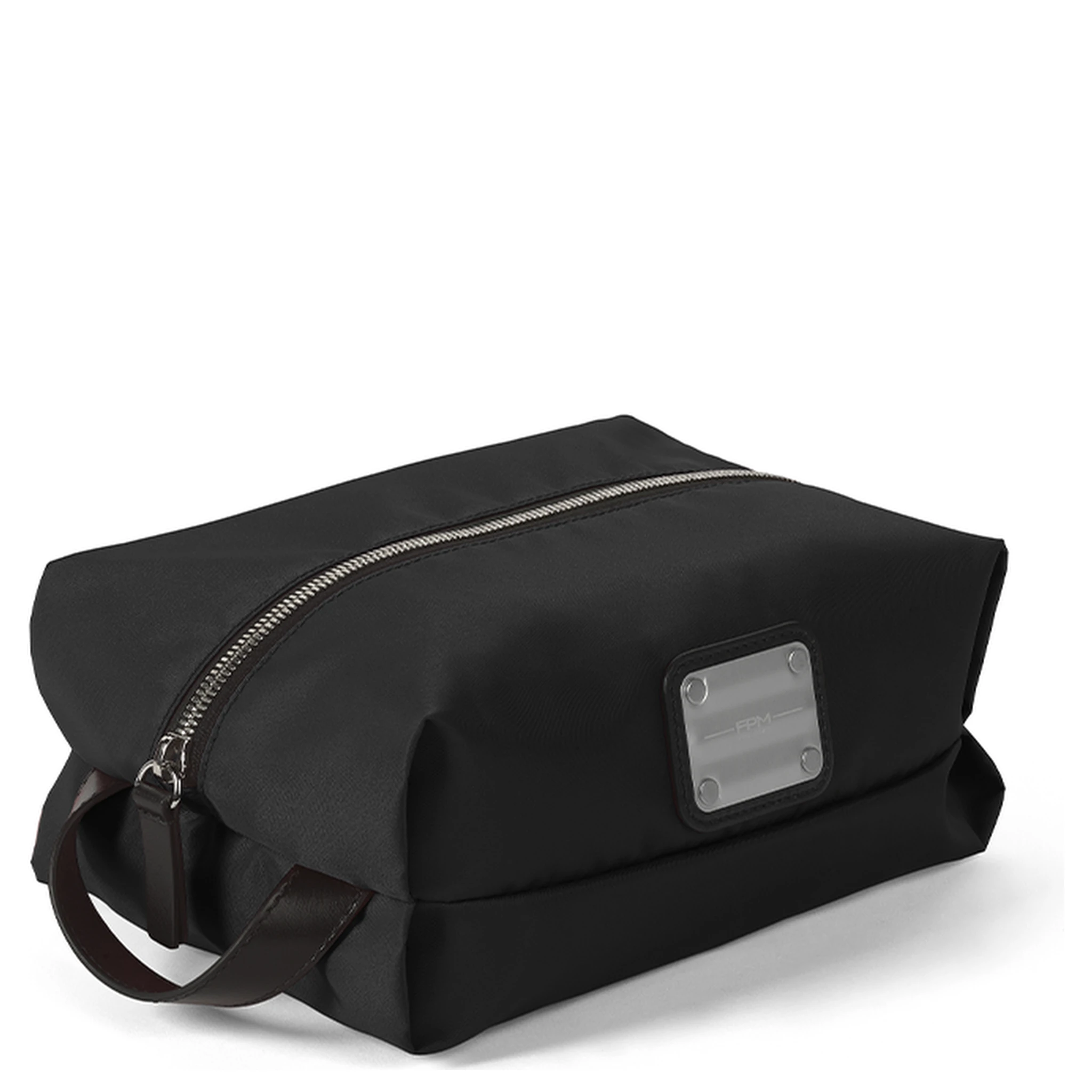 حقيبة تجميل مكعبة الشكل