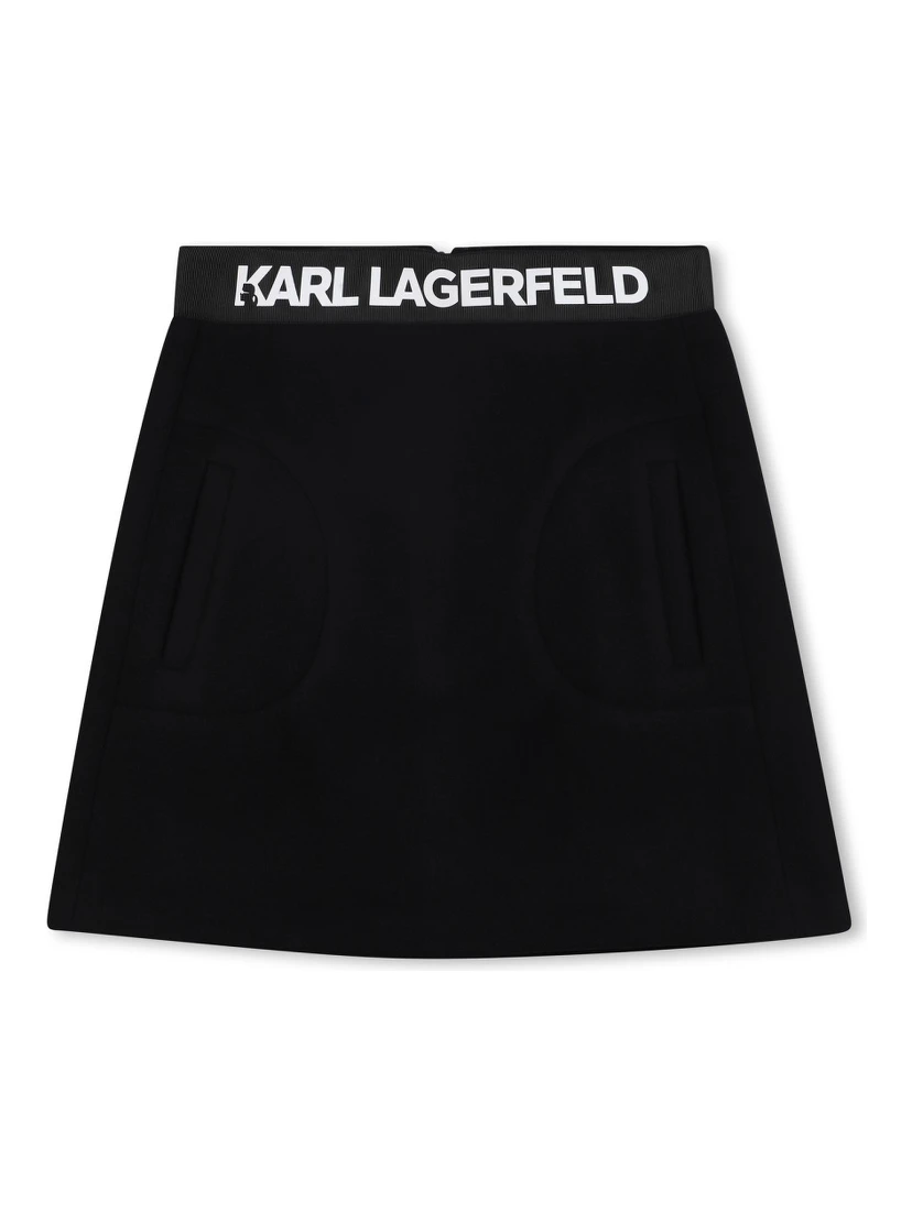 تنورة بشعار