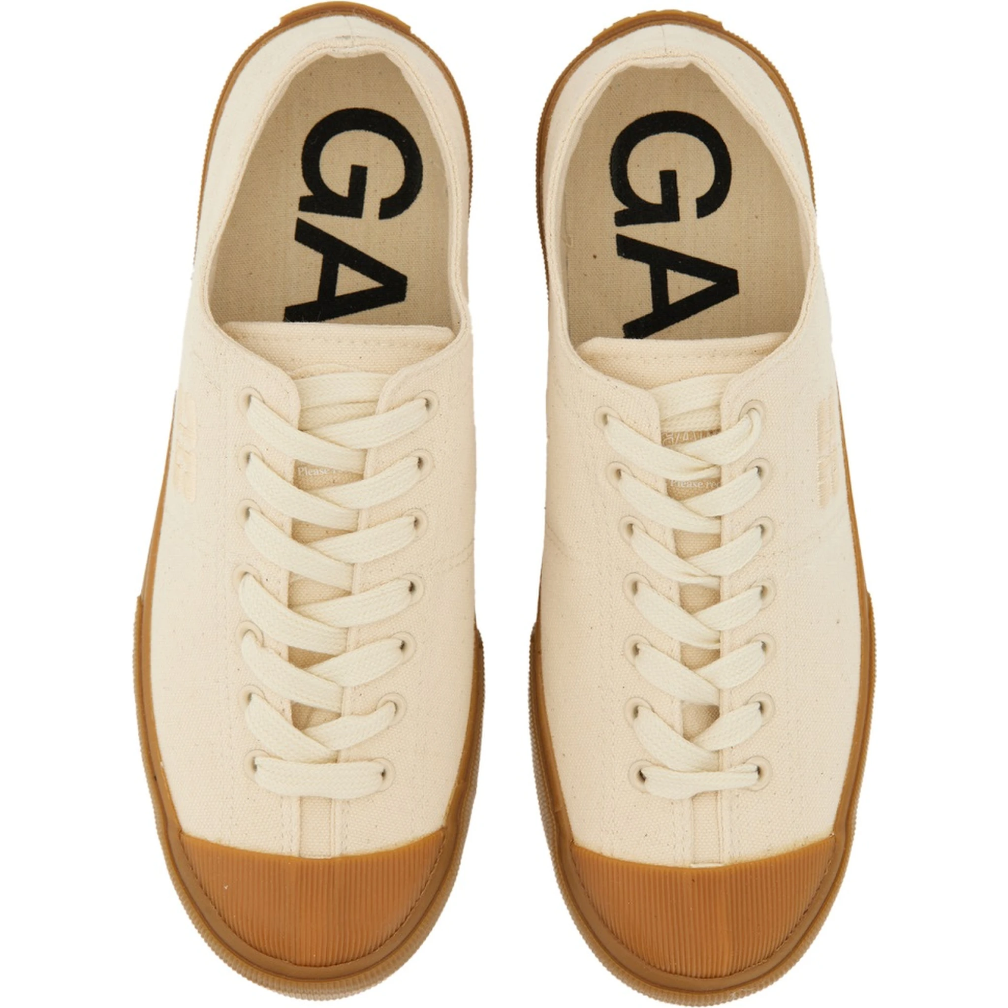 EGRET CLASSIC LOW SNEAKERS