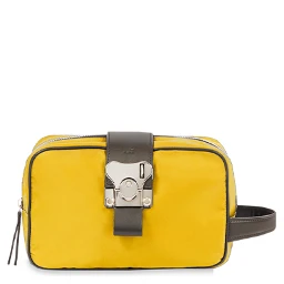 علبة غسيل على شكل فراشة