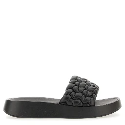 VICTORIA SANDAL