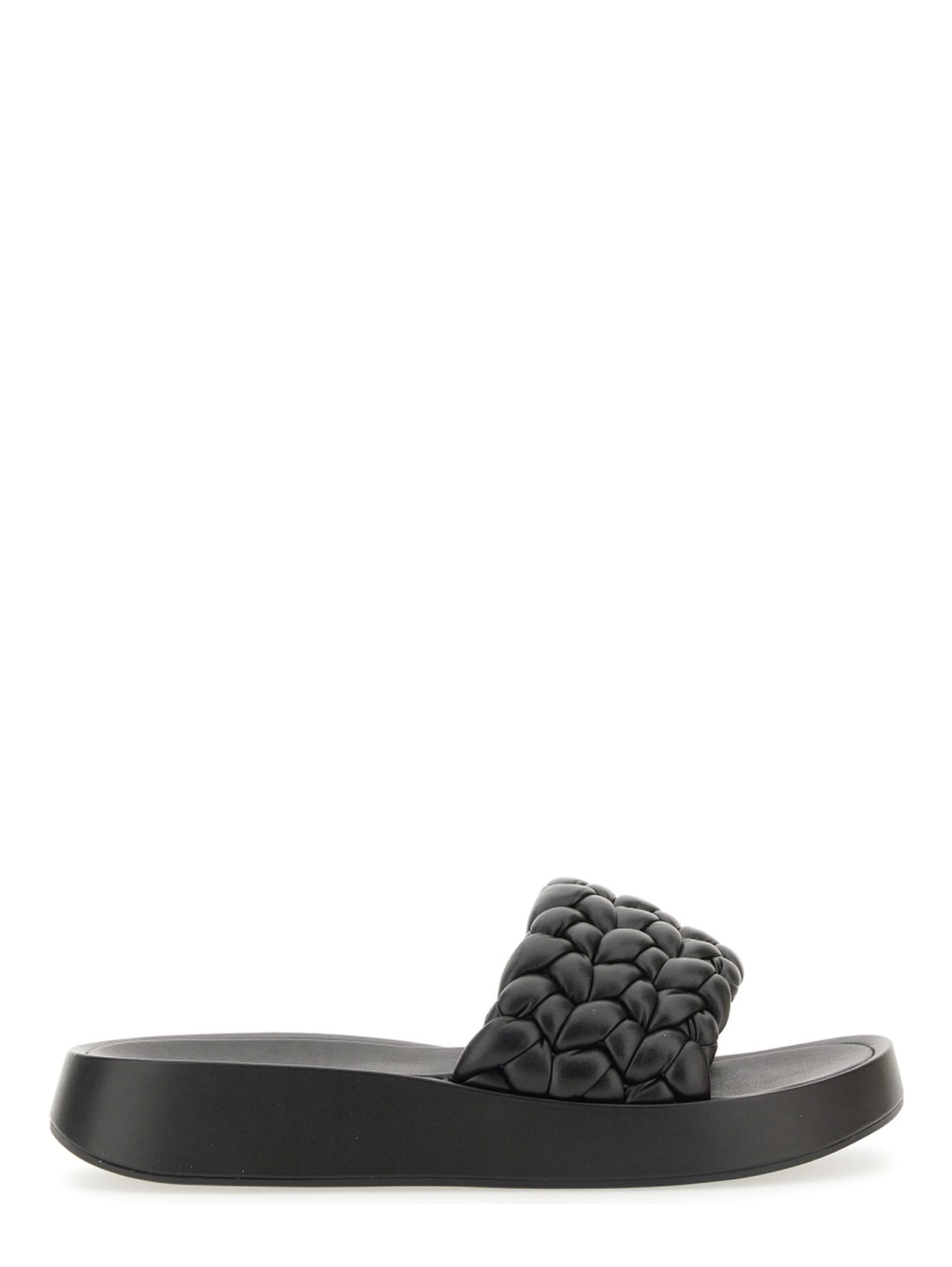 VICTORIA SANDAL