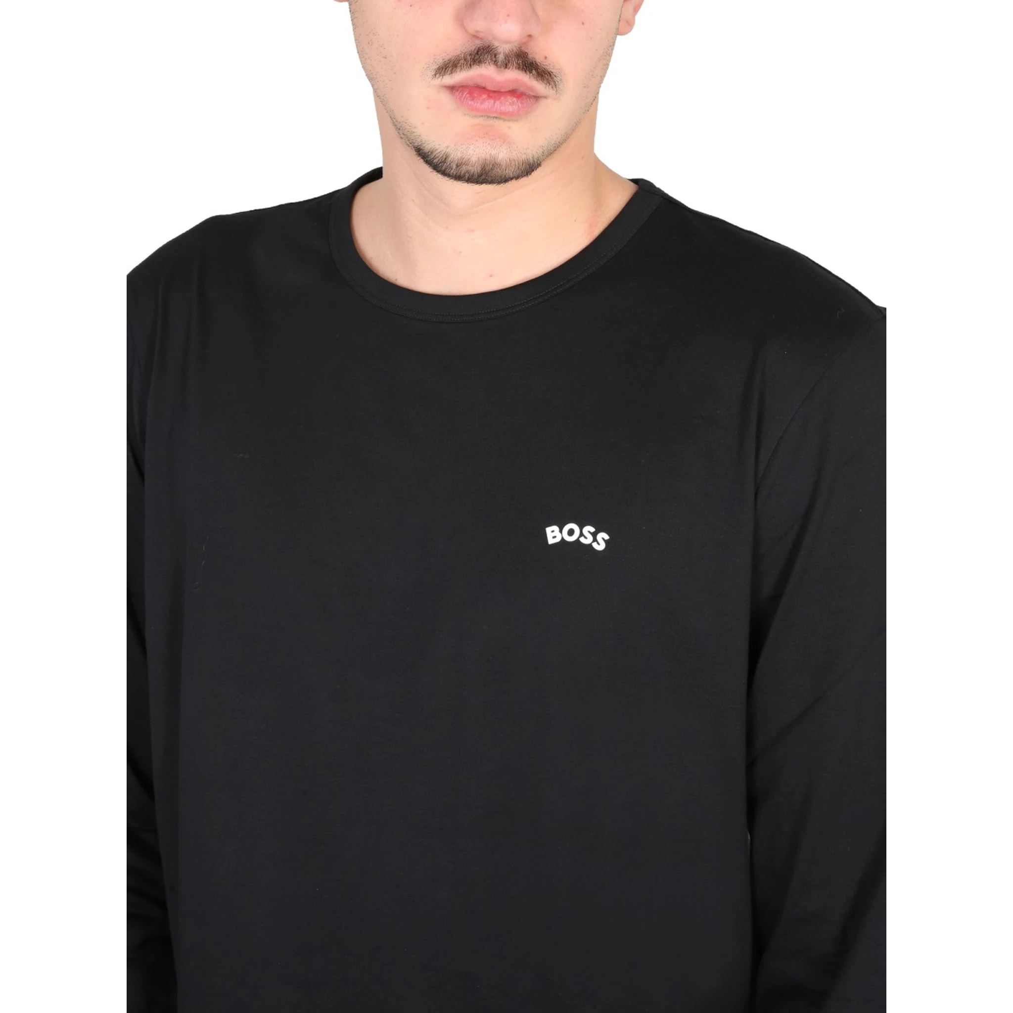 T-SHIRT WITH LOGO