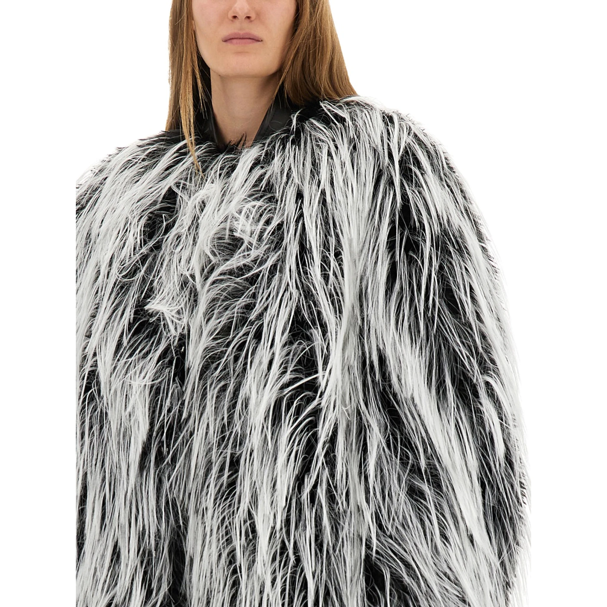 جاكيت "NOW1234" من الفرو الصناعي