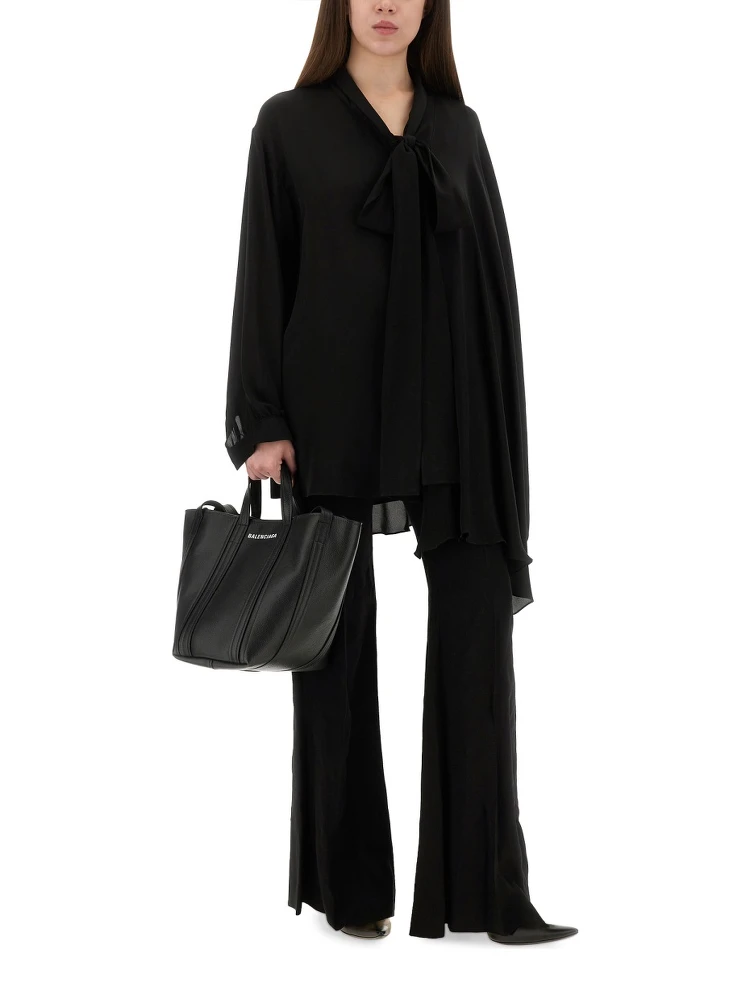 BLOUSE WITH SCARF alternative