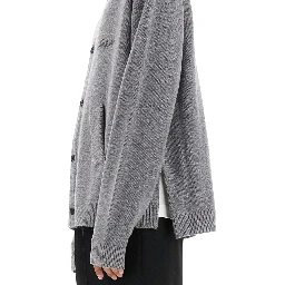 كارديجان بياقة على شكل حرف V