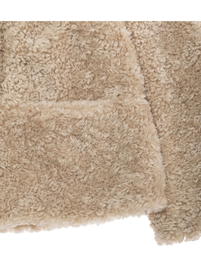 Beige Coat with Classic Collar and Two Front Pockets in Ecofur Girl